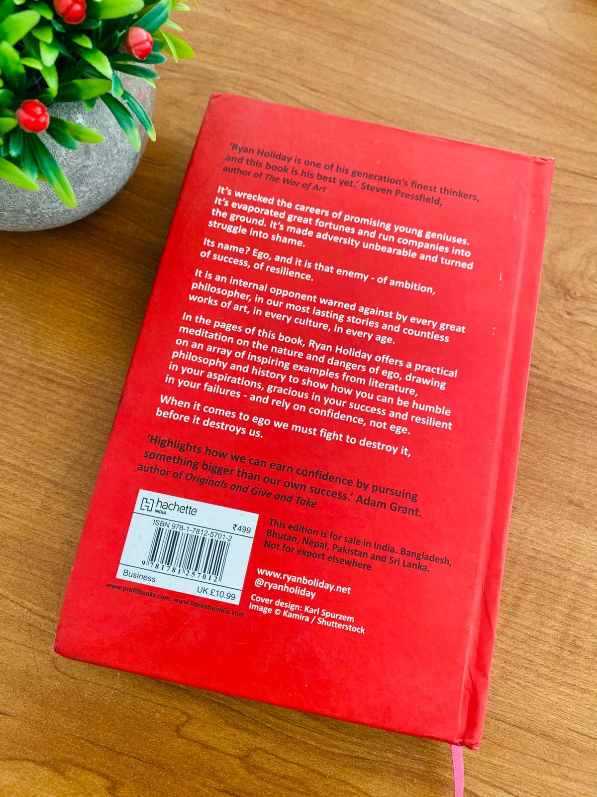 Ego is the Enemy (Hard Cover) (2)