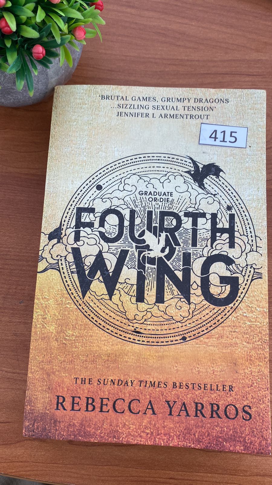 Fourth Wing (5) Fourth Wing