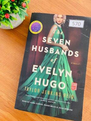 Seven Husbands of Evelyn Hugo
