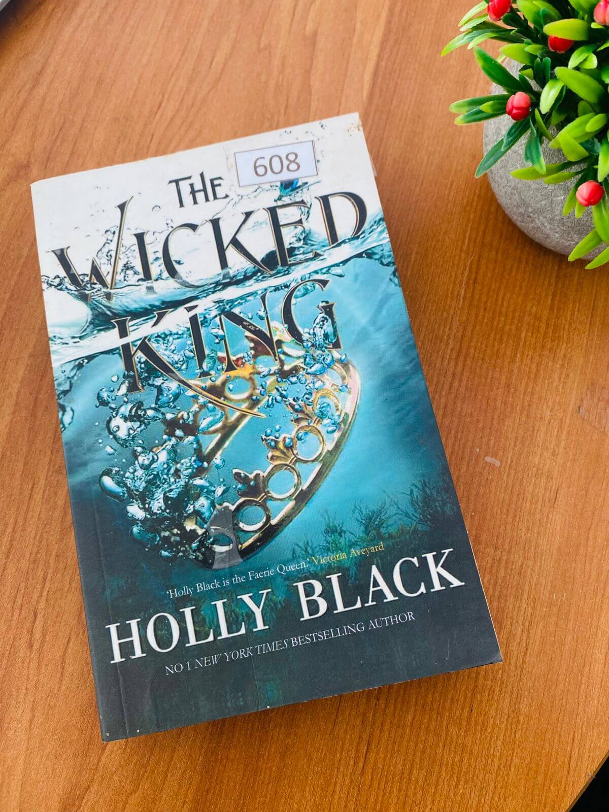 The Wicked King by Holly Black (608) The Wicked King