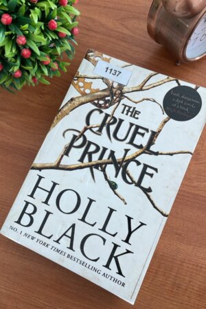 The Cruel Prince (The Folk of the Air) by Holly Black (1137)