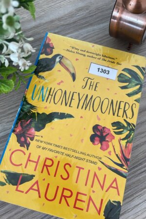 Unhoneymooners by Christina Lauren (1303)