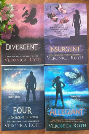 Divergent Book Set by Veronica Roth 3 book dystopian trilogy