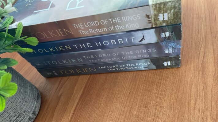 The Hobbit & The Lord of the Rings Book Set