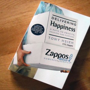 Delivering Happiness by  Tony Hsieh